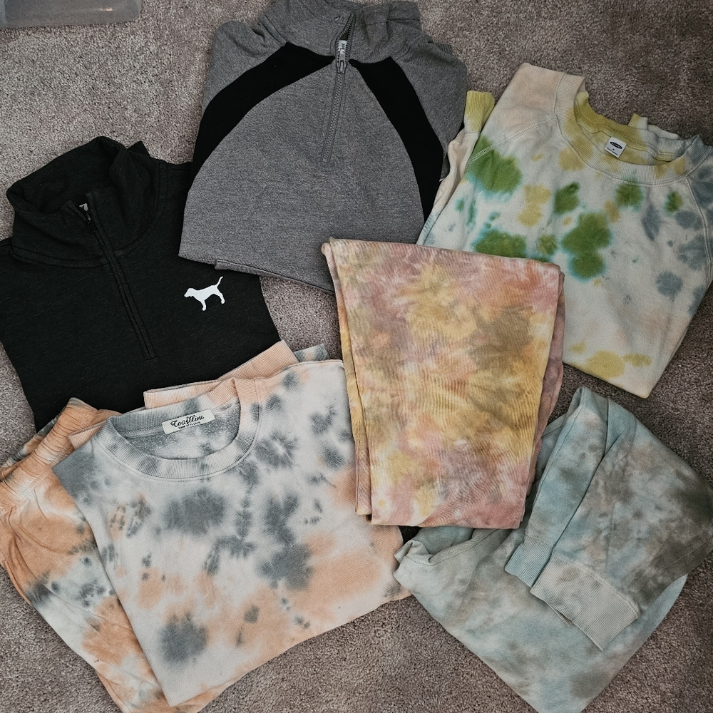 Victoria's secret Pink and Old Navy Clothes Bundle 7 items